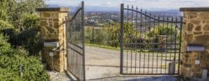 come installare un cancello automatico a battente
