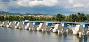 foto di un impianto idroelettrico per una centrale